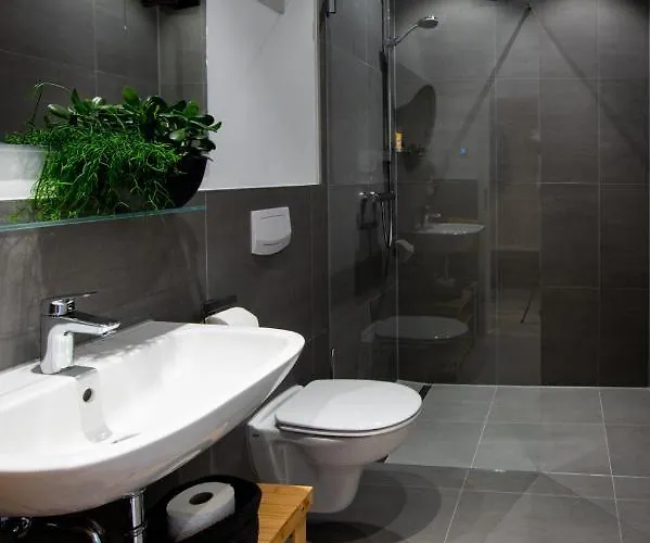 شقة فندقية Livin63 3*